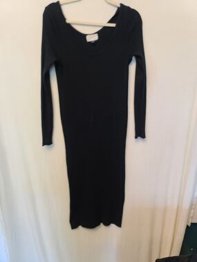 Universal Thread Black Long-Sleeve Scoop Neck Bodycon Dress